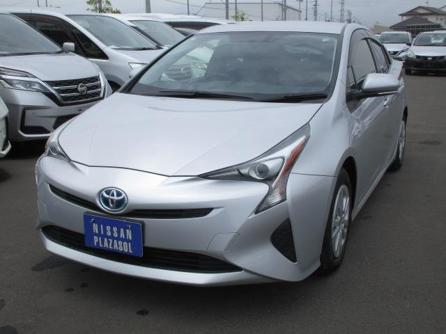 TOYOTA PRIUS 2018