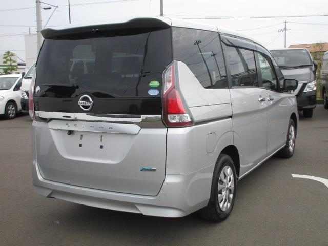 NISSAN SERENA 2018