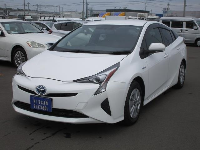 TOYOTA PRIUS 2018