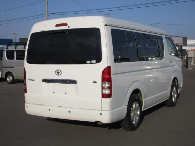 TOYOTA HIACE 2008