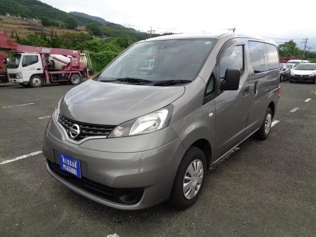 NISSAN NV200 2020
