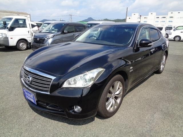 NISSAN FUGA 2011