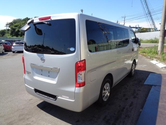 NISSAN CARAVAN 2020