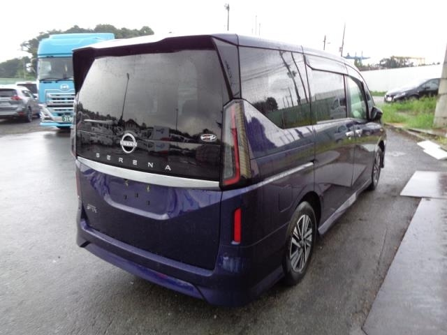 NISSAN SERENA 2023