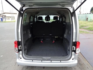 NISSAN NV200 2020