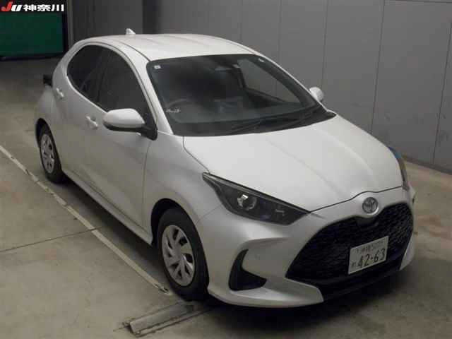 TOYOTA YARIS 2024