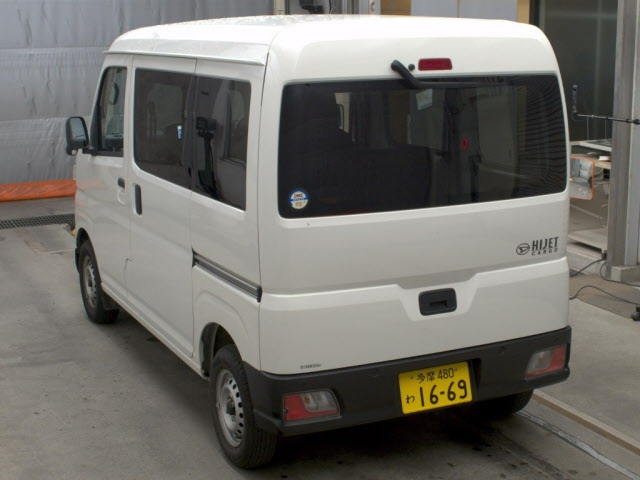 DAIHATSU HIJET VAN 2022