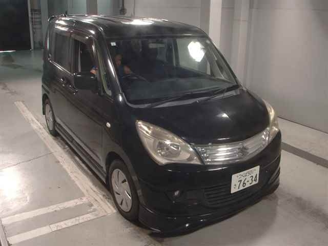 SUZUKI SOLIO 2013