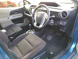 TOYOTA AQUA 2012