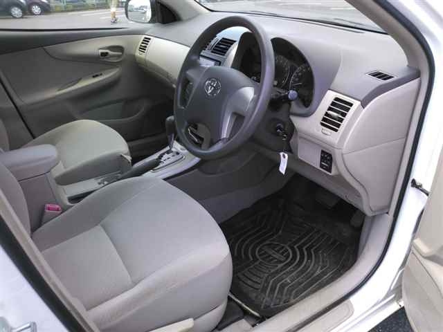 TOYOTA COROLLA AXIO 2010