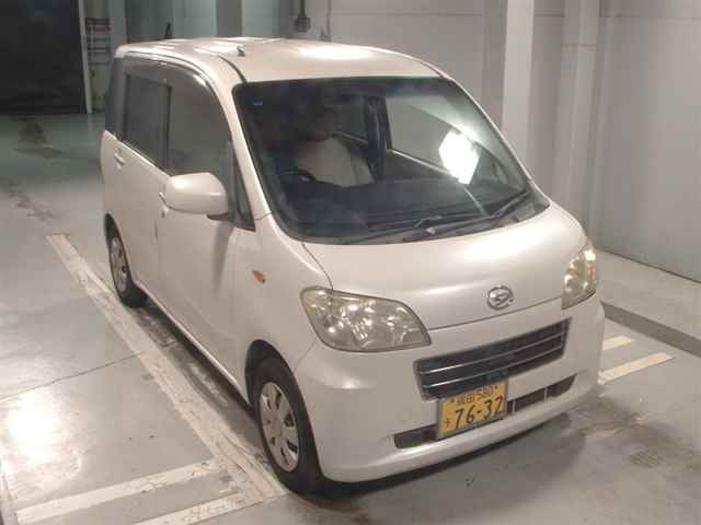 DAIHATSU TANTO EXE 2010
