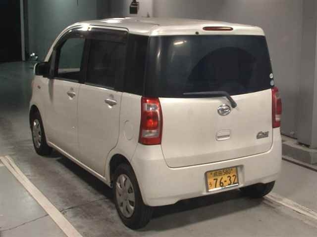 DAIHATSU TANTO EXE 2010