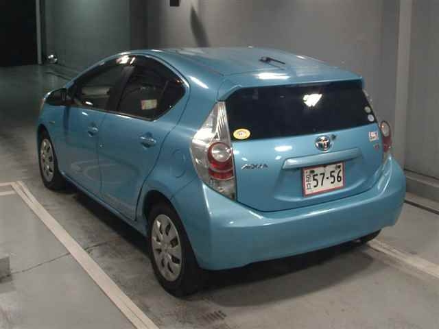 TOYOTA AQUA 2012