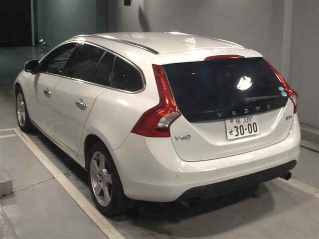VOLVO V60 2012