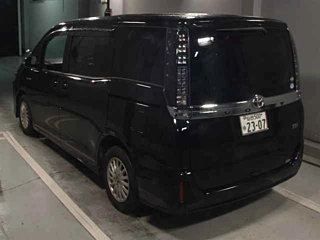 TOYOTA VOXY 2015
