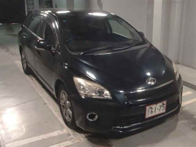 TOYOTA MARK X ZIO 2012
