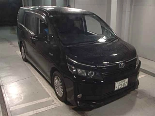 TOYOTA VOXY 2015