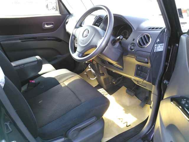 NISSAN ROOX 2011