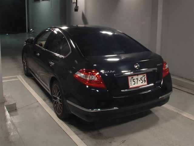 NISSAN TEANA 2011