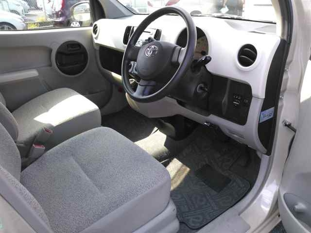 TOYOTA PASSO 2010