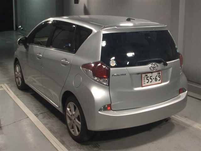 TOYOTA RACTIS 2015