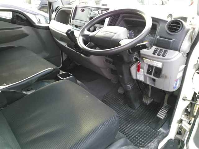 MITSUBISHI CANTER 2017