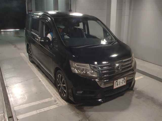 HONDA STEP WAGON 2012