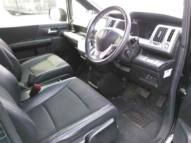 HONDA STEP WAGON 2012