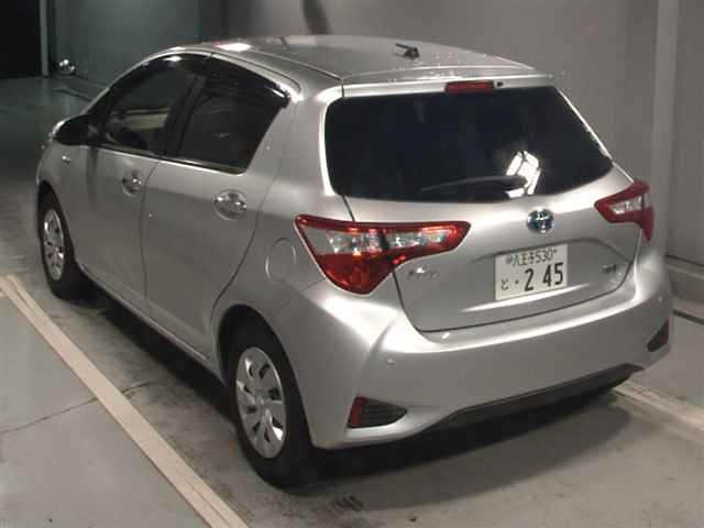 TOYOTA VITZ 2018
