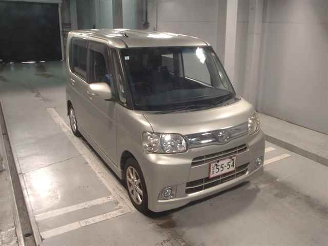 DAIHATSU TANTO 2013
