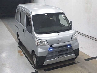 DAIHATSU HIJET VAN 2018