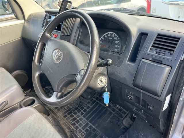 TOYOTA TOWN ACE VAN 2016
