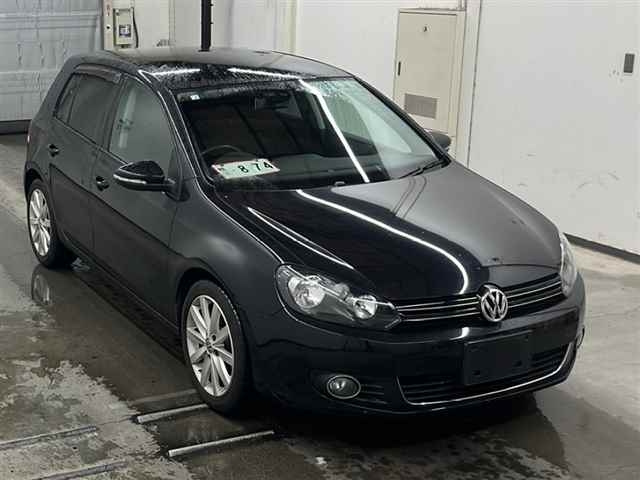 VOLKSWAGEN GOLF 2010