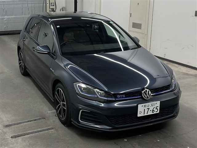VOLKSWAGEN GOLF 2017