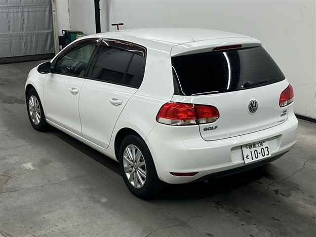 VOLKSWAGEN GOLF 2012