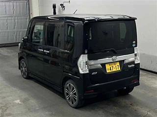 DAIHATSU TANTO 2015