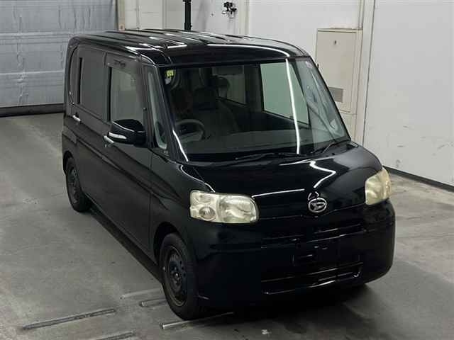 DAIHATSU TANTO 2010