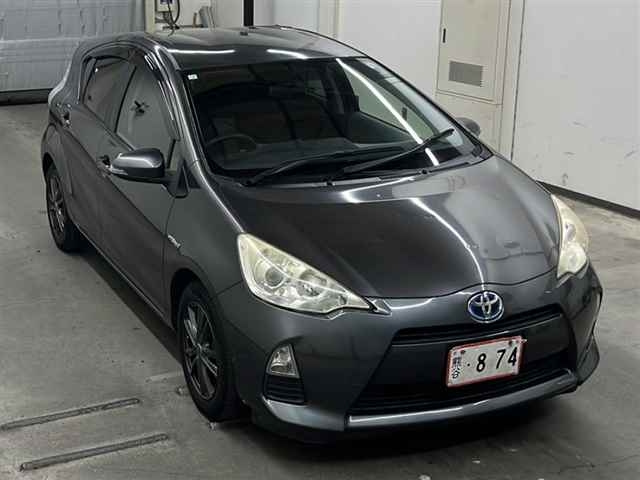 TOYOTA AQUA 2012