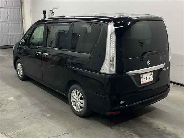 SUZUKI LANDY 2013