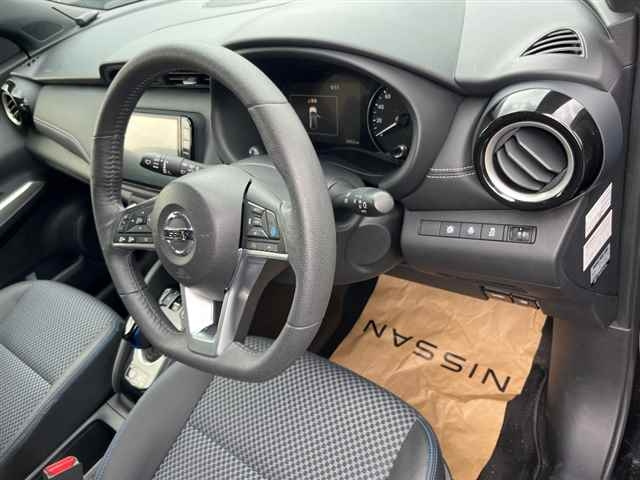 NISSAN KIX 2021
