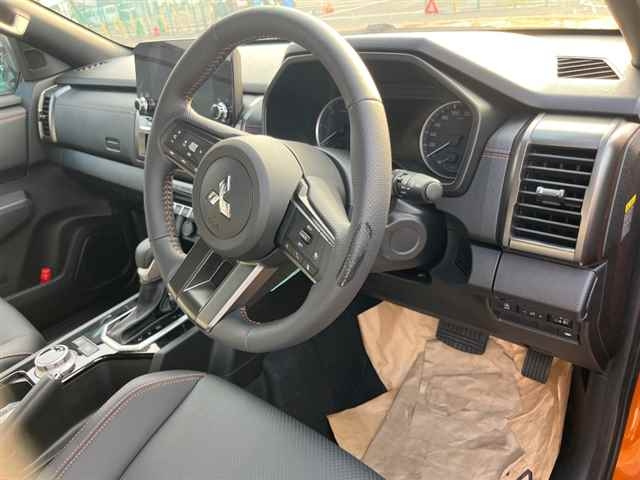 MITSUBISHI TRITON 2025