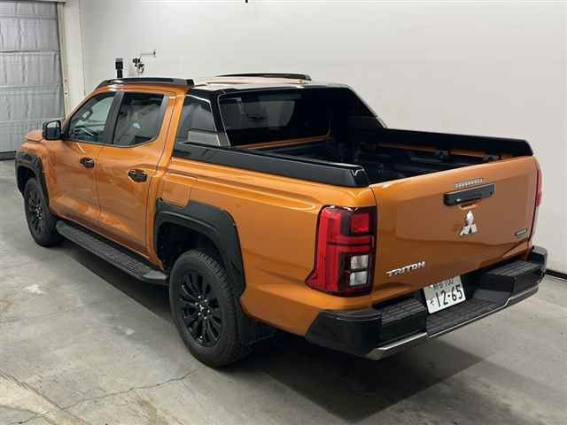 MITSUBISHI TRITON 2025