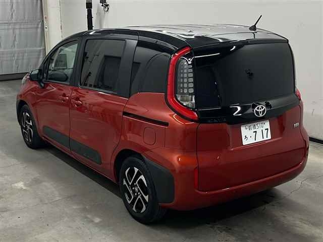 TOYOTA SIENTA 2024