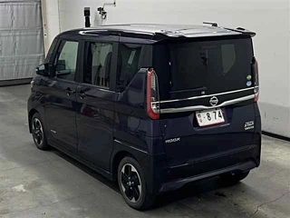 NISSAN ROOX 2020