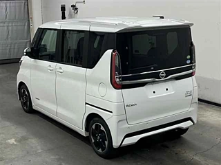 NISSAN ROOX 2020