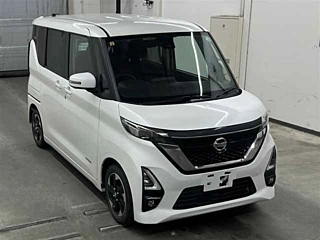 NISSAN ROOX 2020
