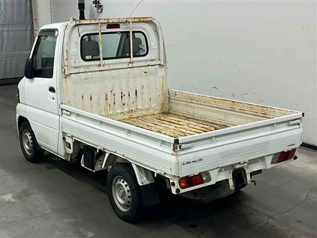 MITSUBISHI MINICAB TRUCK 2011