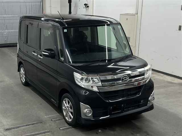 DAIHATSU TANTO 2015