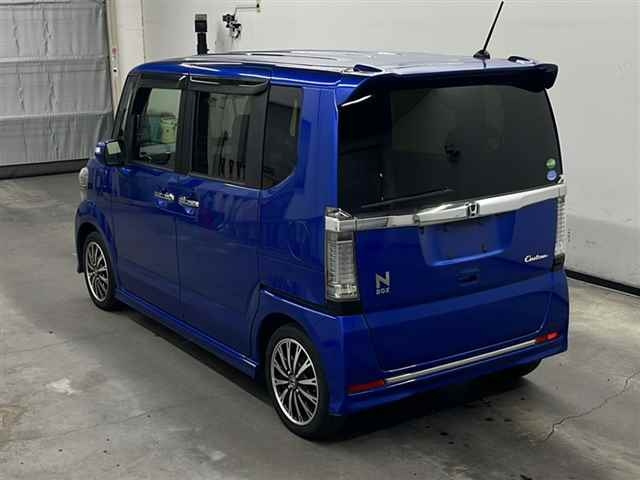 HONDA N BOX 2017