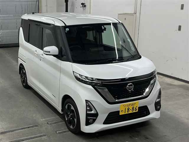 NISSAN ROOX 2023
